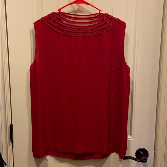 Dark Red Sleeveless Diane von Furstenberg Blouse - Picture 4 of 5